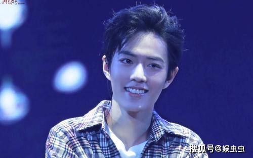 娱乐圈吃瓜博君一肖,娱乐圈的甜蜜瓜田，揭秘这对明星的幕后故事