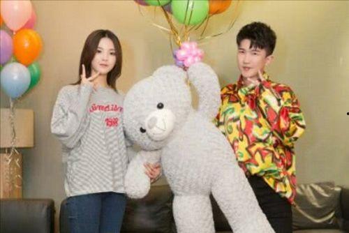 娱乐圈吃瓜的博主,明星背后的惊人真相！